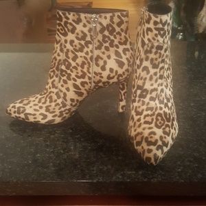 Sam Edelman Olette Bootie in Sand Leopard Brahma
